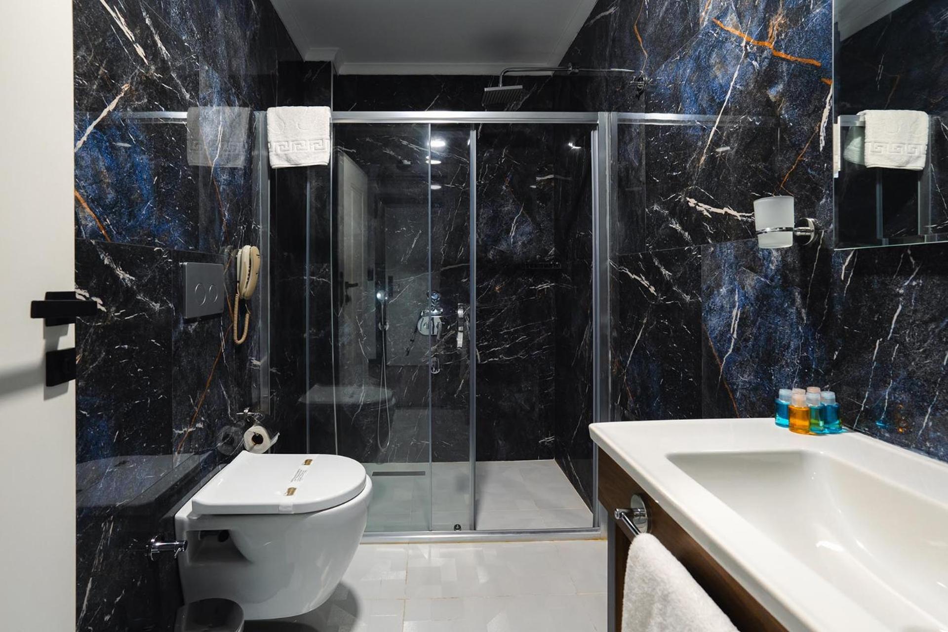 Berlin Suite Hotel Трабзон Экстерьер фото
